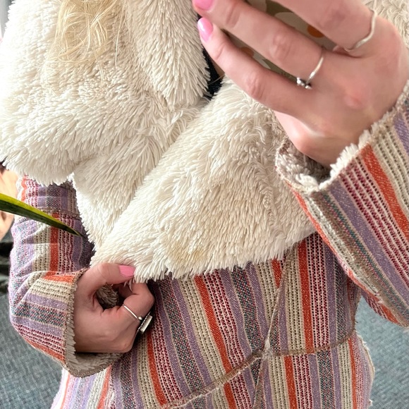 Roxy Fur Coat - Picture 5 of 5